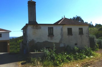 Maison 3 Chambres à Marmeleira