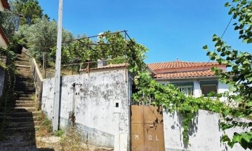 Moradia 3 Quartos em Alvares