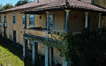 Maison 6 Chambres à Formariz e Ferreira