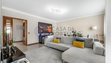 House 3 Bedrooms in Bougado (São Martinho e Santiago)