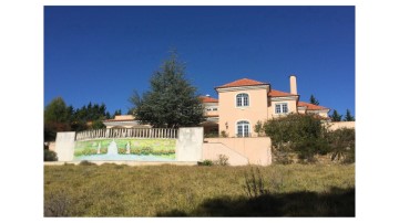 Maison 6 Chambres à Queluz e Belas