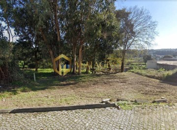 Land in Milheirós
