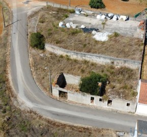 Terreno em Azoia de Cima e Tremês