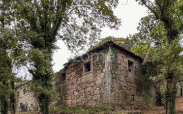 Casas rústicas en Refojos de Basto, Outeiro e Painzela