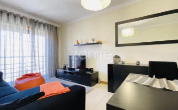 Apartamento 2 Quartos em Vila Nova de Famalicão e Calendário