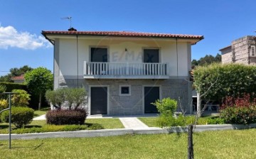 Maison 3 Chambres à Arcos de Valdevez (São Paio) e Giela