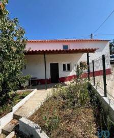 House 3 Bedrooms in Sobreira Formosa e Alvito da Beira