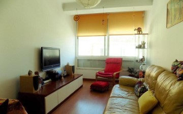 Apartment 1 Bedroom in Algés, Linda-a-Velha e Cruz Quebrada-Dafundo