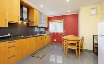 Apartamento 2 Quartos em Coimbrão