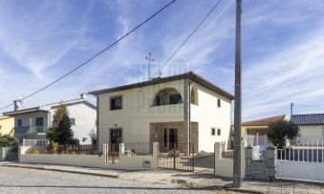 Maison 3 Chambres à Penafiel