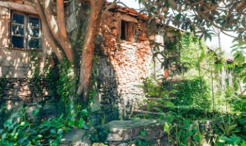 Quintas e casas rústicas em Arco de Baúlhe e Vila Nune