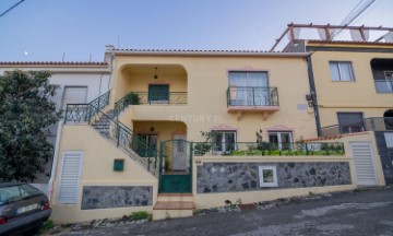 Apartamento 3 Quartos em Estômbar e Parchal