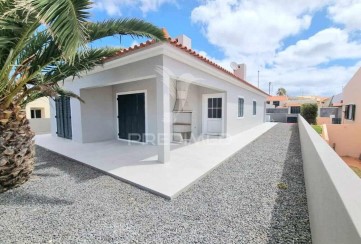 House 3 Bedrooms in Porto Santo