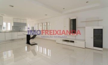 Apartamento 3 Quartos em Freixianda, Ribeira do Fárrio e Formigais