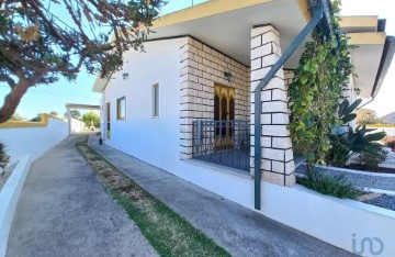 Maison 3 Chambres à Fonte de Angeão e Covão do Lobo