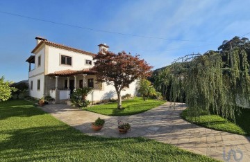 Maison 4 Chambres à Quintiães e Aguiar