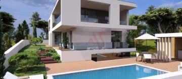 House 3 Bedrooms in Cristelos, Boim e Ordem