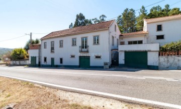 House 3 Bedrooms in Reguengo do Fetal