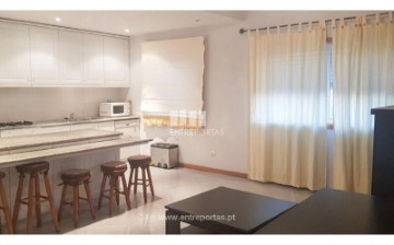 Apartment 1 Bedroom in Santa Maria Maior e Monserrate e Meadela