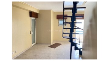 Apartamento 3 Quartos em S.Maria e S.Miguel, S.Martinho, S.Pedro Penaferrim