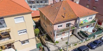 Edificio en Almada, Cova da Piedade, Pragal e Cacilhas