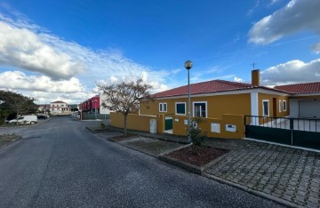 House 5 Bedrooms in Cadaval e Pêro Moniz