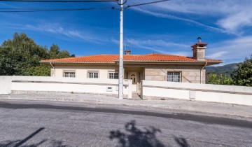 Moradia 3 Quartos em Chorense e Monte