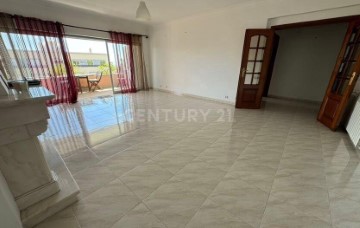 Appartement 2 Chambres à Oeiras e São Julião da Barra, Paço de Arcos e Caxias