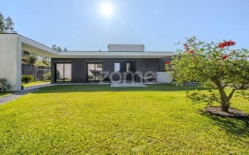 Casa o chalet 5 Habitaciones en Vale (São Cosme), Telhado e Portela