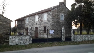 Casas rústicas 5 Habitaciones en Oleiros (San Mamede)