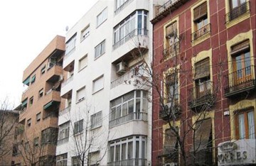 Piso 6 Habitaciones en Granada Centro