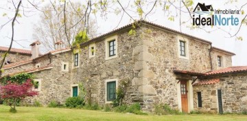 Casas rústicas 11 Habitaciones en Betanzos