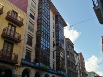 Piso 5 Habitaciones en Torrelavega Centro