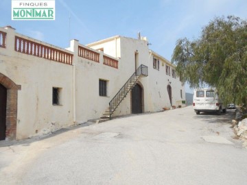 Casas rústicas 6 Habitaciones en La Bisbal del Penedès