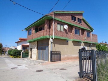 Casa o chalet 4 Habitaciones en Uruñuela