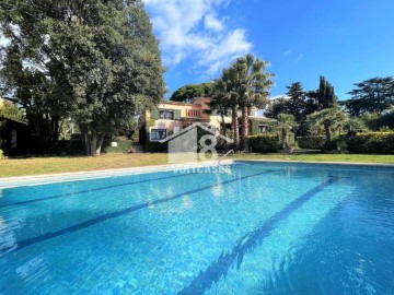 Maison 4 Chambres à Canet de Mar