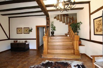 Country homes 5 Bedrooms in Ziordia