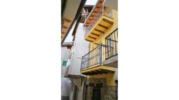 House 3 Bedrooms in Pedro Bernardo