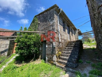 House  in Quins (Santa María)