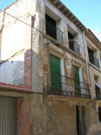 Edificio en Candasnos