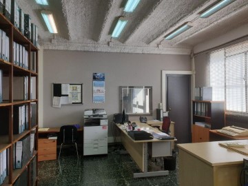 Oficina en La Plana - Montesa