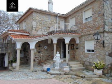 Casa o chalet 9 Habitaciones en Godos (Santa María P.)