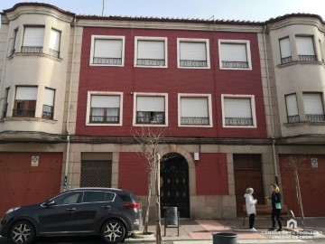 Edificio en La Bañeza
