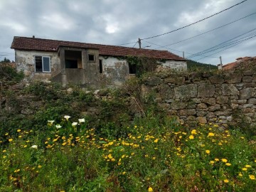 Casas rústicas en Combarro (San Roque P.)