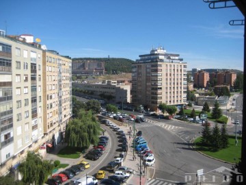 Piso 4 Habitaciones en Burgos Centro