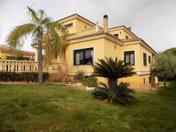Casa o chalet 7 Habitaciones en Serra-Mar