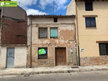 Country homes in Peñaranda de Duero