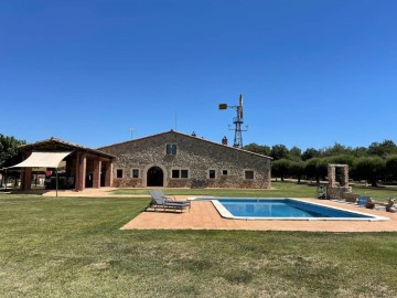 Maison 5 Chambres à Vilobí d'Onyar