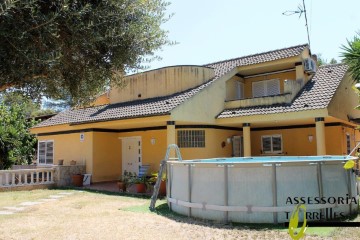 Casa o chalet 5 Habitaciones en Can Güell
