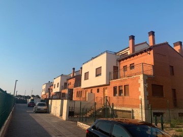 Maison 5 Chambres à Puente Duero